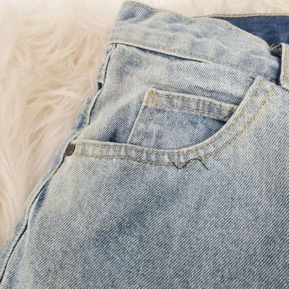 NWT. NASTY GAL SZ 10. HIGH RISE FACTORY CUTOFFS - Picture 6 of 16